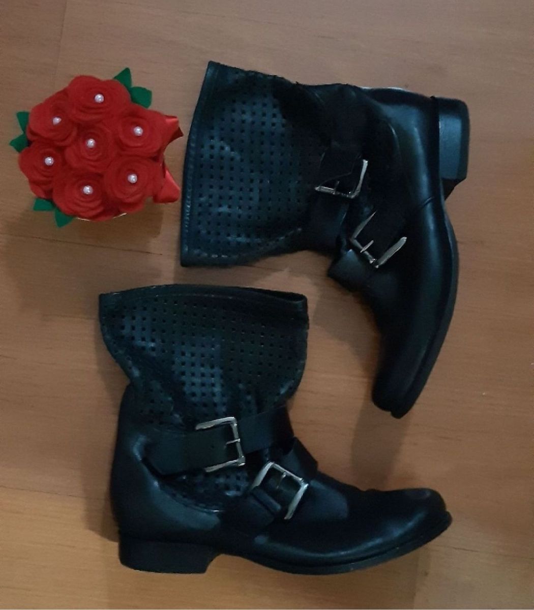 botinha arezzo
