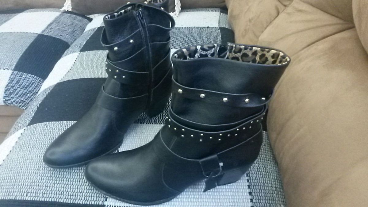 bota dakota tiras preta