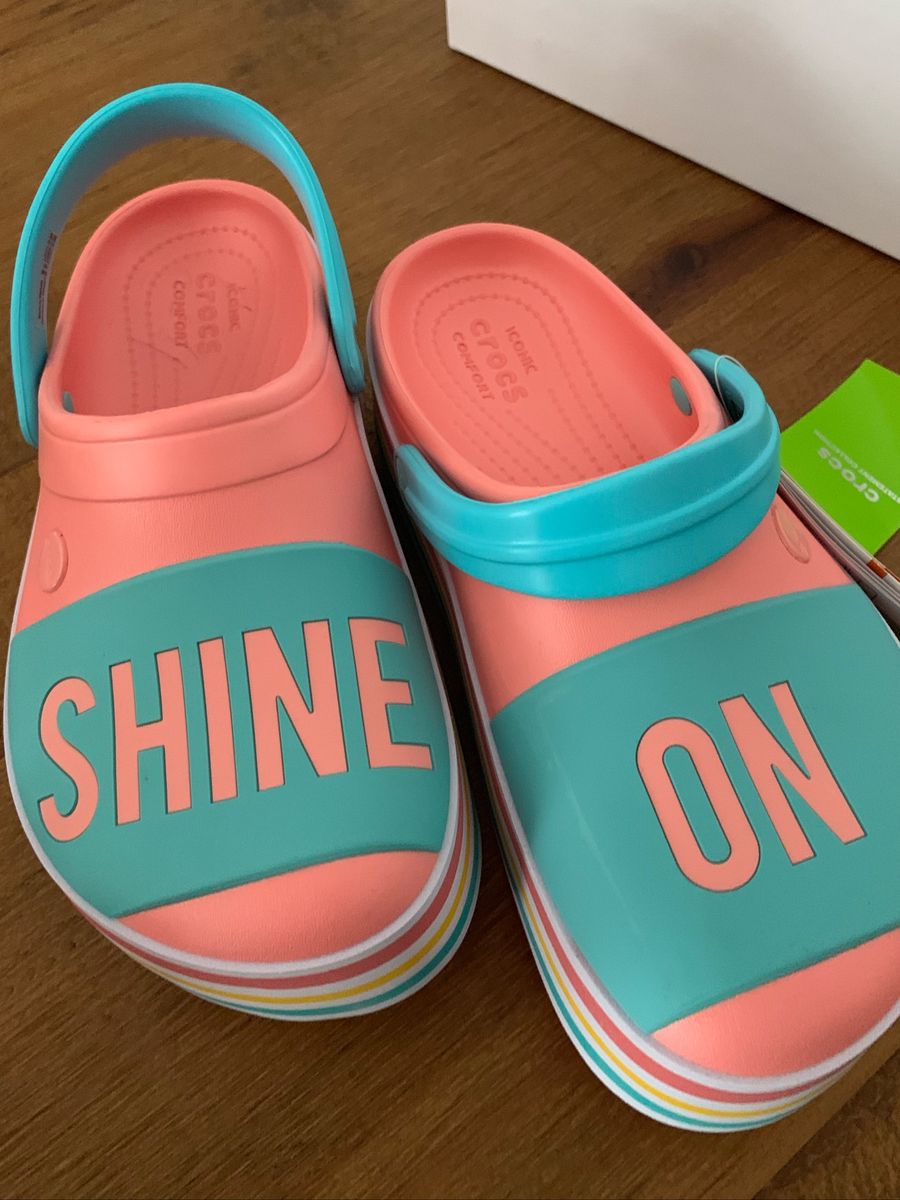 crocs shine on