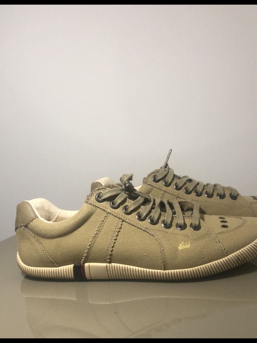 tenis osklen forma pequena