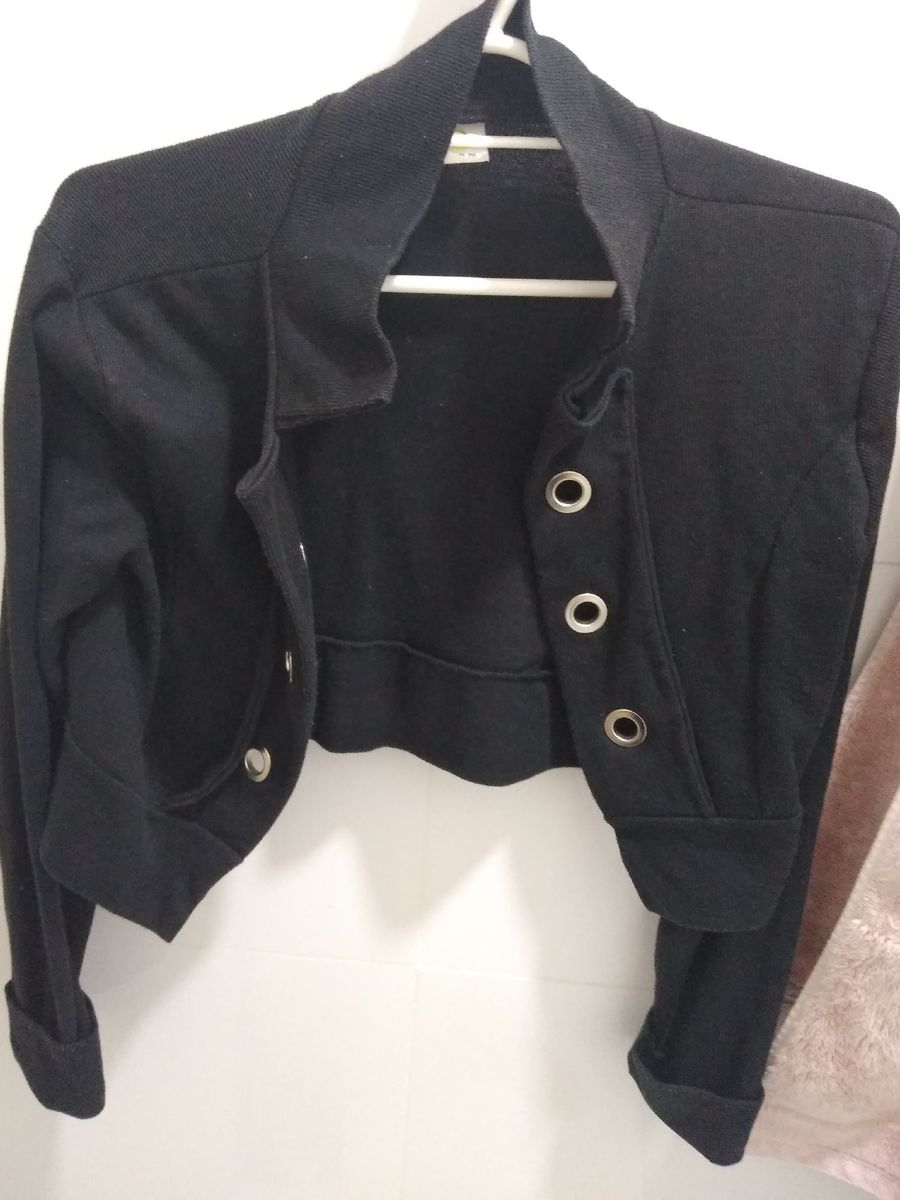 casaco cropped preto
