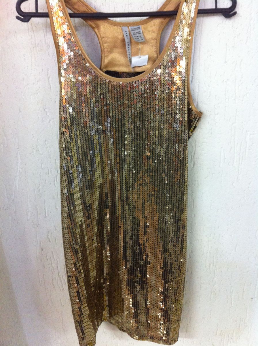 vestido dourado zara