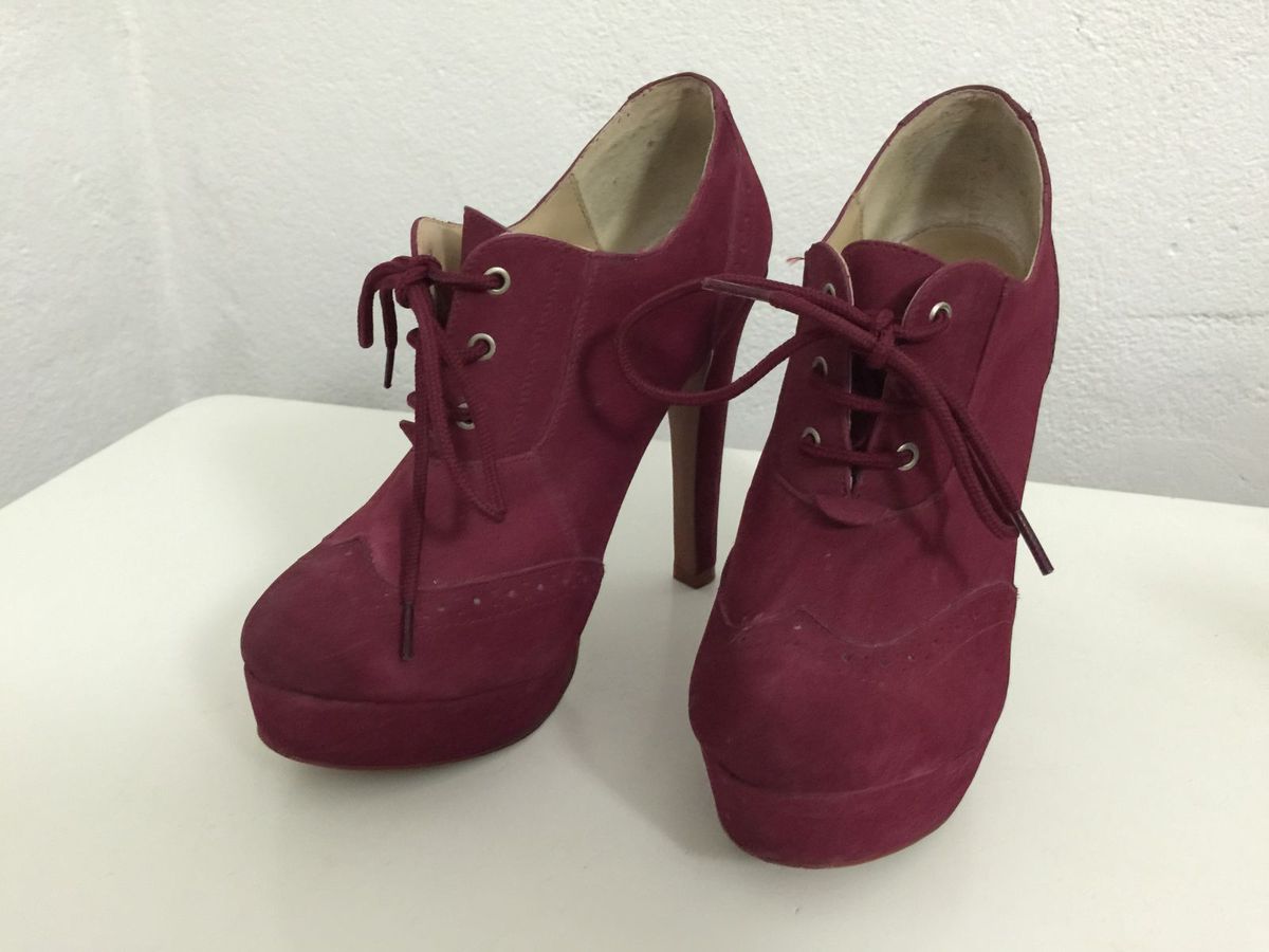 sapato cor marsala salto grosso