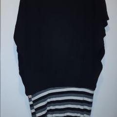 vestido soltinho em cima e colado embaixo