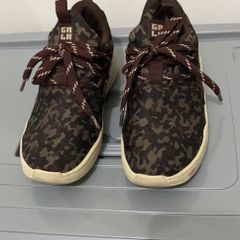 tenis hocks gala camuflado