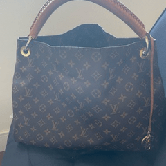 Bolsa Louis Vuitton Artsy MM – Possessive