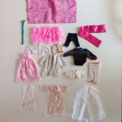 Lote Kit Roupinhas Roupas Filho Filha Barbie Criança Bebê Antiga Antigo  Colecionáveis, Brinquedo Barbie Usado 75011824