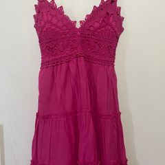 Vestido Elegante em Renda Guipir Rosa Pink