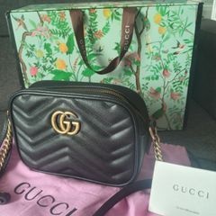 Bolsa Gucci GG Marmont Original Matelasse Minibag de Couro Preto