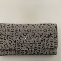 Billetera Guess, falabella.com