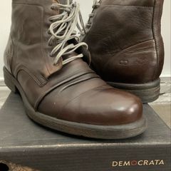 botas democrata em promoção