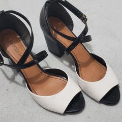 sandalia loucos e santos promoção
