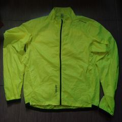 jaqueta corta vento btwin