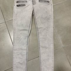 Calça Jeans com Pins  Calça Feminina Earl Jean Usado 62264092