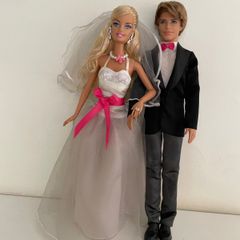 Conjunto Boneca Barbie Noiva e Boneco Ken Noivo - Conto de Fadas