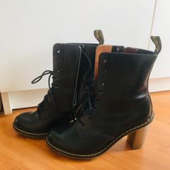 Botas Femininas - Novas e Usadas em Promoção