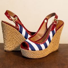 sandalia anabela uza