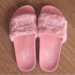 chinelo peludo puma