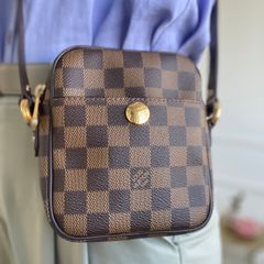 Bolsa Louis Vuitton de Mão com Alça Longa
