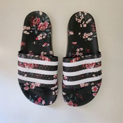 Chinelo da adidas outlet florido