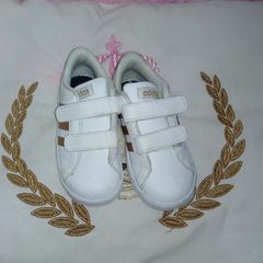 adidas baseline dourado