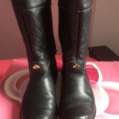 bota preta lilica ripilica