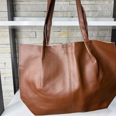 bolsa couro marrom com fecho magnético