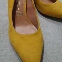 Scarpin vizzano hot sale camurça amarelo