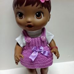 Roupa boneca Baby Alive e similares Conj. Jardineira coração