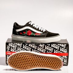 tenis da vans feminino com flor