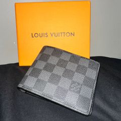 Preços baixos em CARTEIRAS masculinas Louis Vuitton Vermelho