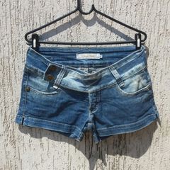 short curto na frente e comprido atras