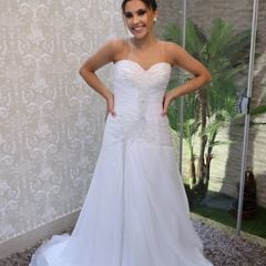 Vestido via 2024 sposa preço