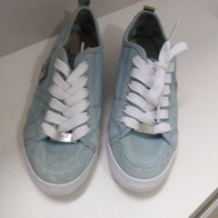 preço tenis guess feminino