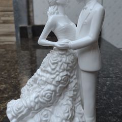 Topo De Bolo De Porcelana P/ Casamento. R$ 345,00