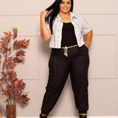 Conjunto plus size inverno listra casado e calça jogger crepe