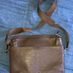 Bolsa Transversal de Trabalho Louis Vuitton Original, Bolsa Masculina Louis  Vuitton Usado 88531182