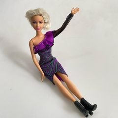 Boneca Barbie Quero Ser Atriz de Cinema Mattel Vestido Roxo