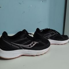 saucony 37