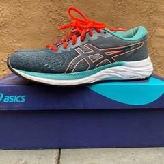 asics colorido