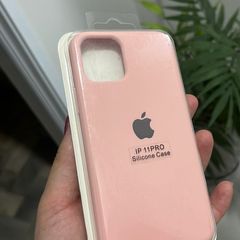 Capa iPhone 11 em segunda mão durante 25 EUR em Armilla na WALLAPOP