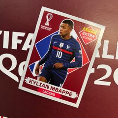 Figurinha Kylian Mbappe Legend Extra Bordô Base Copa 2022