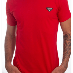 Camiseta Masculina PRADA Vermelho Black Tag - MAGAZINE - Moda