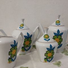 LINDO E ANTIGO JOGO PARA CHÁ E CAFÉ EM PORCELANA POZZANI. - Antiguidades -  Feliz 1053908953