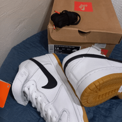 Nike orange cheap label dunk mid