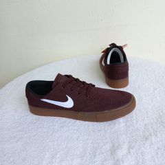 Nike janoski hot sale marrom