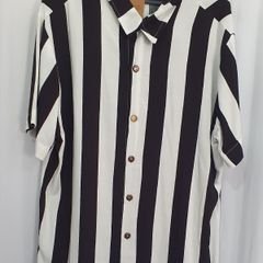 Camisa Listrada Preta E Branco Tam M, Comprar Novos & Usados