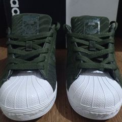 Superstar verde clearance militare