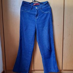 Calça Wide Leg Jeans com Barra Larga e Fenda Azul