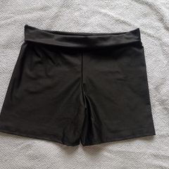 Short lycra curto